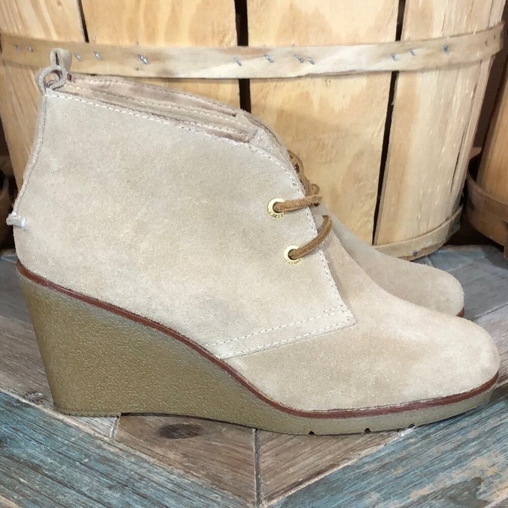 Sperry Harlow Tan Suede Lace-Up Wedge Heel Chukka Ankle Boots Womens Size 7.5